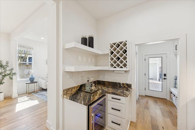 517 Harvard Street, Houston, TX 77007