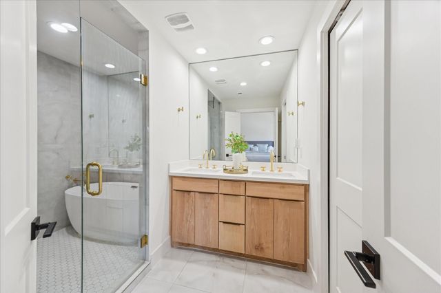 517 Harvard Street, Houston, TX 77007