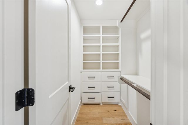 517 Harvard Street, Houston, TX 77007