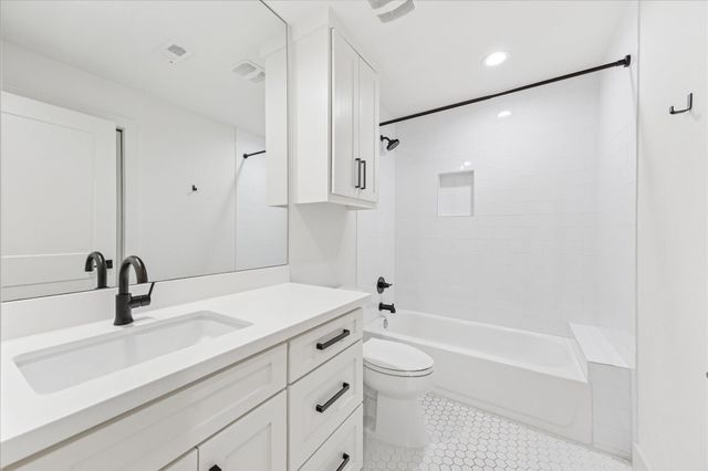 517 Harvard Street, Houston, TX 77007