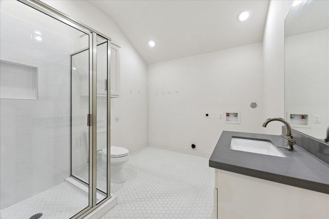 517 Harvard Street, Houston, TX 77007