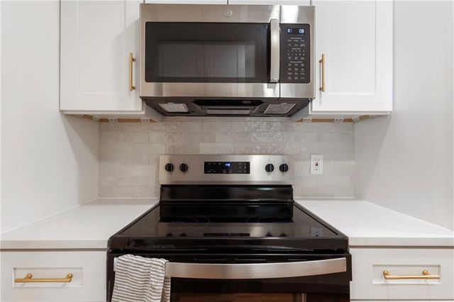 508 W 96th Terrace, Kansas City, MO 64114