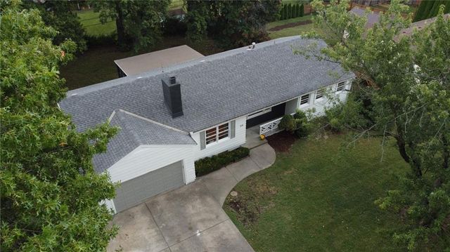 508 W 96th Terrace, Kansas City, MO 64114