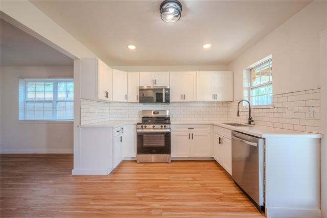 7622 Westbank Avenue, Houston, TX 77064