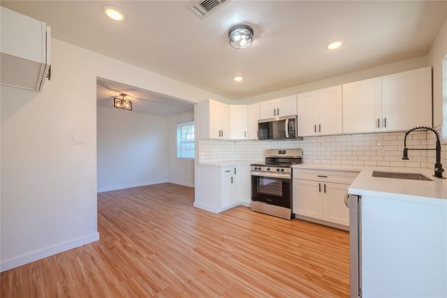 7622 Westbank Avenue, Houston, TX 77064