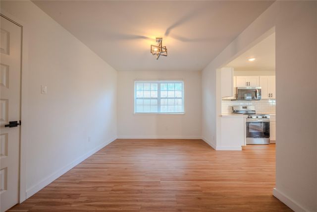 7622 Westbank Avenue, Houston, TX 77064