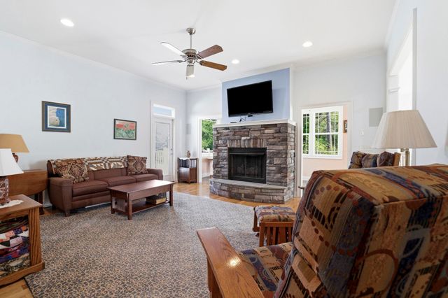 710 Man of War Court, Inman, SC 29349