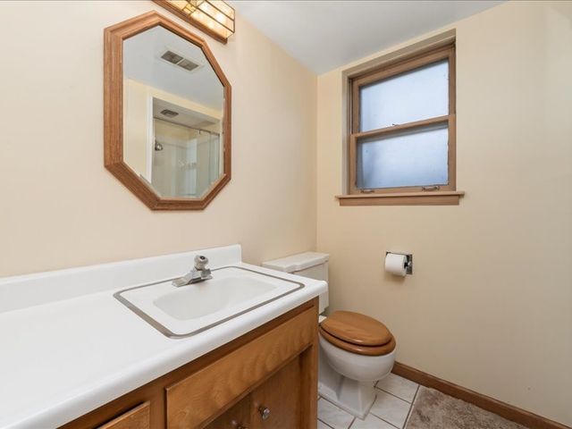 541 E 168 Street, South Holland, IL 60473