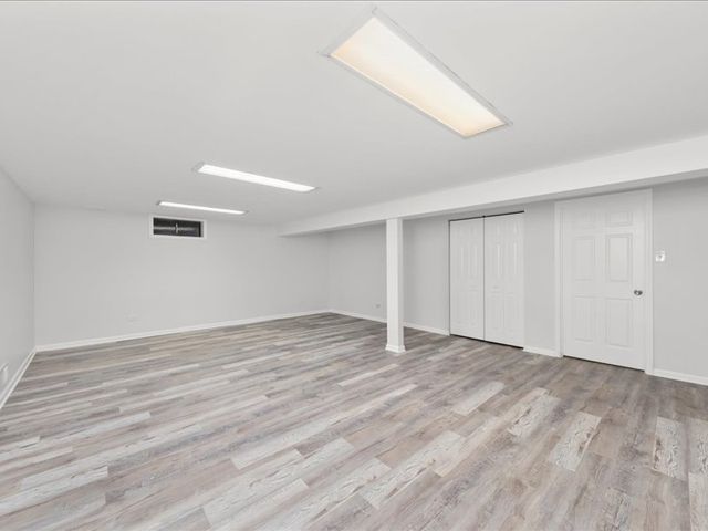 541 E 168 Street, South Holland, IL 60473