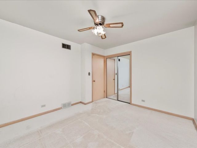 541 E 168 Street, South Holland, IL 60473