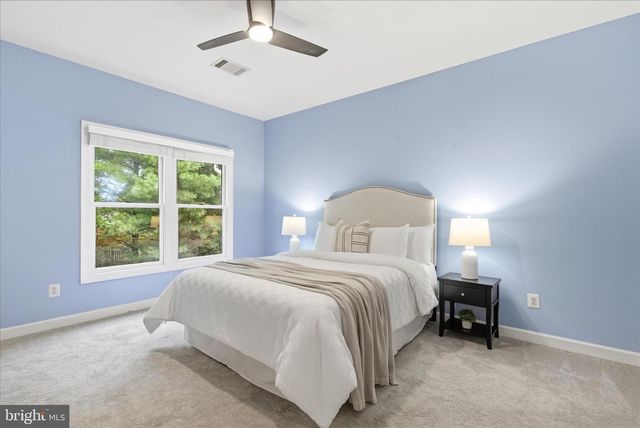 19905 UPLAND TER, Ashburn, VA 20147