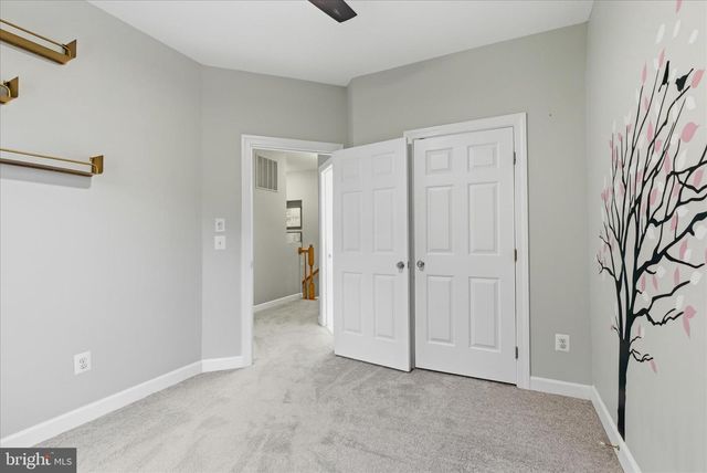 19905 UPLAND TER, Ashburn, VA 20147