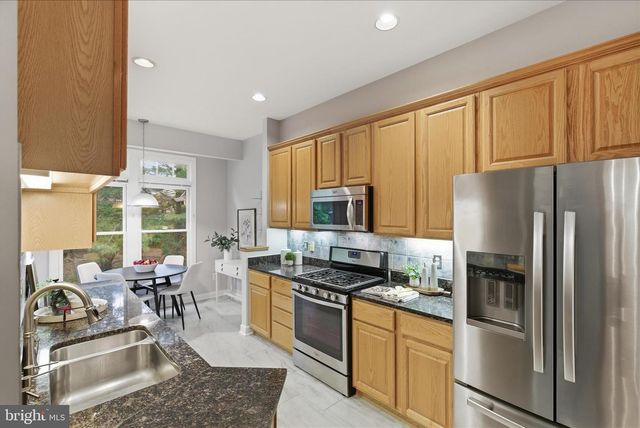 19905 UPLAND TER, Ashburn, VA 20147
