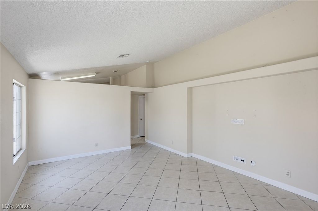 2617 Rising Legend Way, Las Vegas, NV 89106 — photo 4