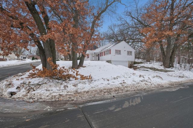 4500 Parkside Lane, Edina, MN 55436