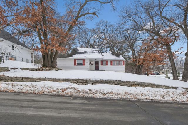 4500 Parkside Lane, Edina, MN 55436