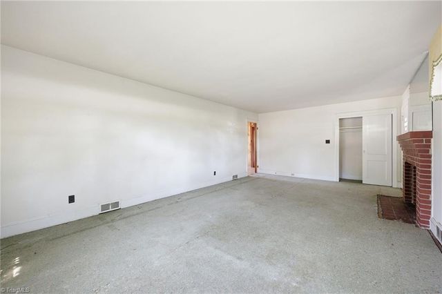 6628 University Parkway, Rural Hall, NC 27045