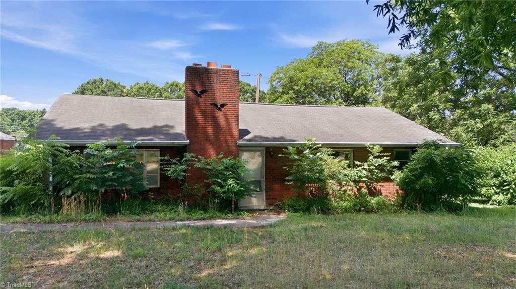 6628 University Parkway, Rural Hall, NC 27045
