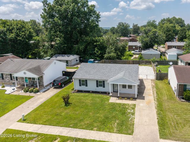 12226 Somerset Dr, Louisville, KY 40229