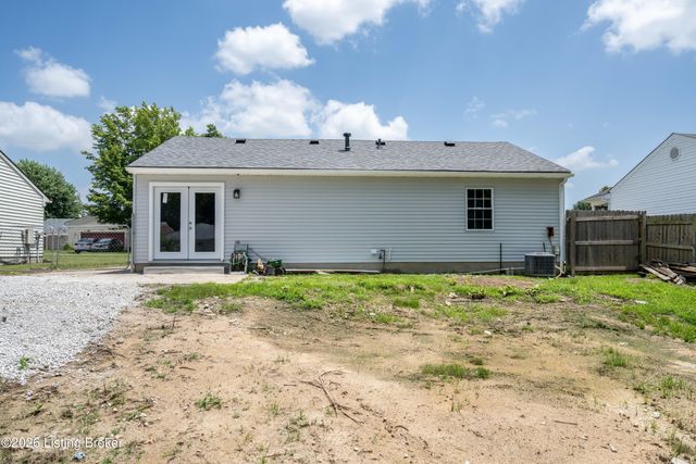 12226 Somerset Dr, Louisville, KY 40229