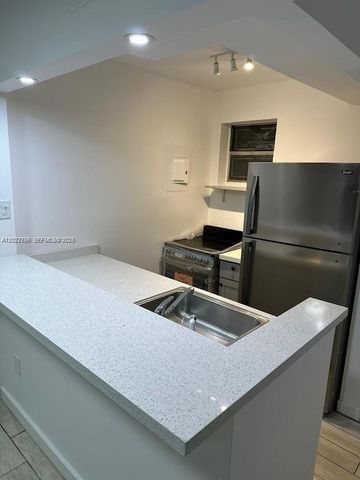 4271 NW 11th St 1, Miami, FL 33126