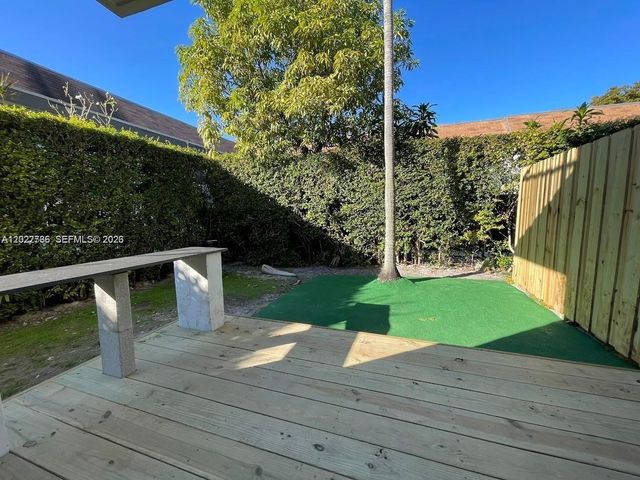 4271 NW 11th St 1, Miami, FL 33126