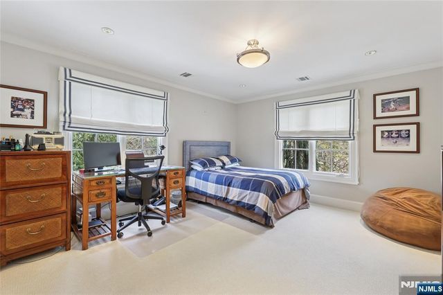 66 Hoover Drive, Cresskill, NJ 07626