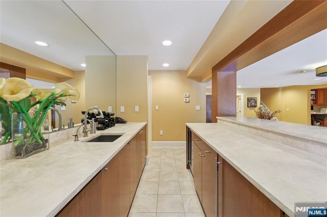 66 Hoover Drive, Cresskill, NJ 07626