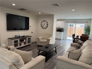 17111 Roscoe Boulevard 15, Northridge, CA 91325