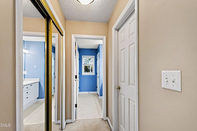 809 Willowedge Court, Knightdale, NC 27545