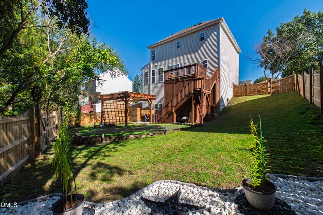 809 Willowedge Court, Knightdale, NC 27545