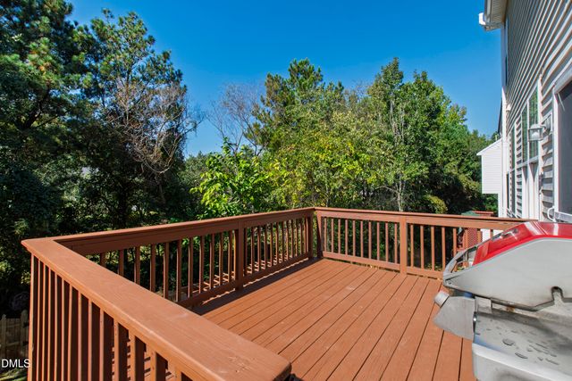 809 Willowedge Court, Knightdale, NC 27545