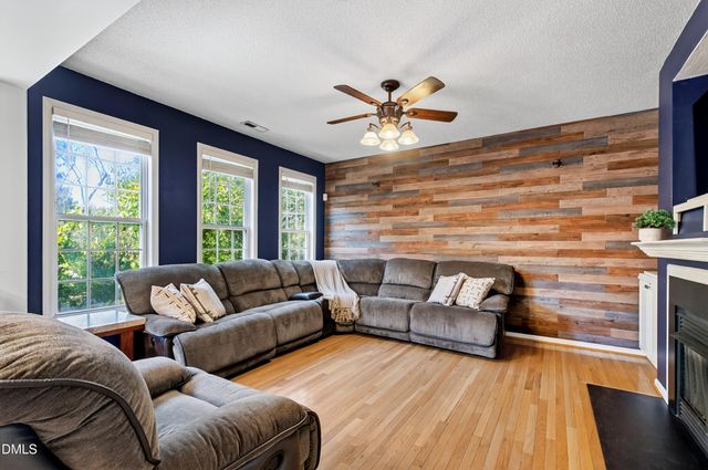 809 Willowedge Court, Knightdale, NC 27545