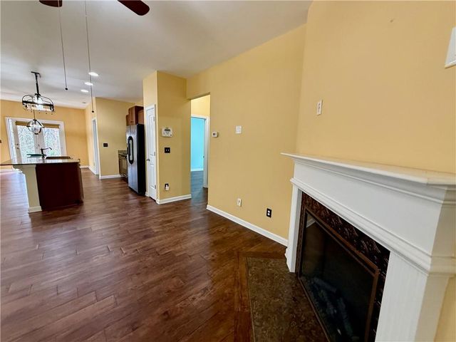 500 Altama Way, Acworth, GA 30102