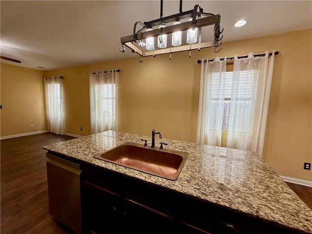 500 Altama Way, Acworth, GA 30102