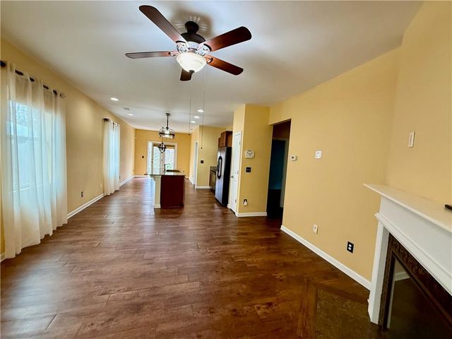 500 Altama Way, Acworth, GA 30102