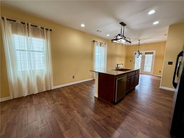 500 Altama Way, Acworth, GA 30102