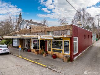 3404 NE 55th Street, Seattle, WA 98105