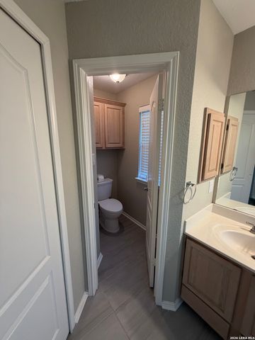 13003 LEGEND CAVE DR, San Antonio, TX 78230