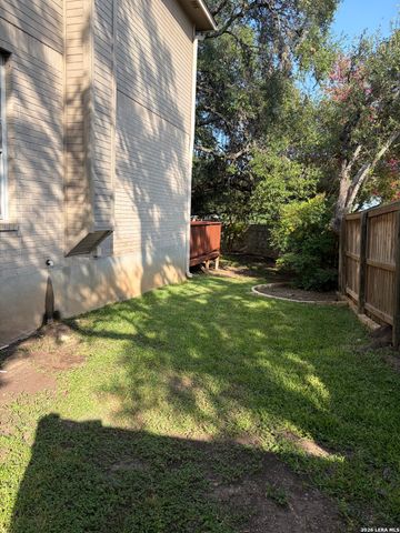 13003 LEGEND CAVE DR, San Antonio, TX 78230