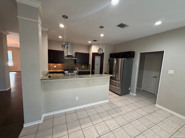 13003 LEGEND CAVE DR, San Antonio, TX 78230