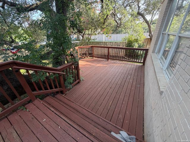 13003 LEGEND CAVE DR, San Antonio, TX 78230