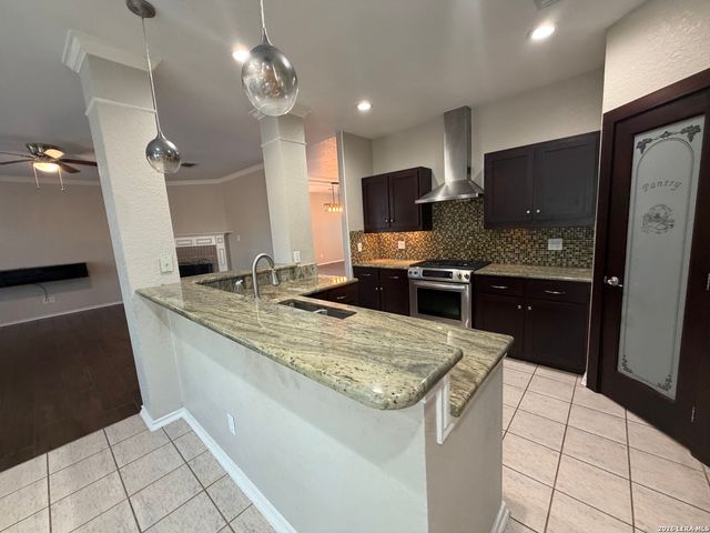 13003 LEGEND CAVE DR, San Antonio, TX 78230