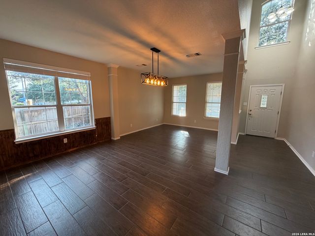 13003 LEGEND CAVE DR, San Antonio, TX 78230