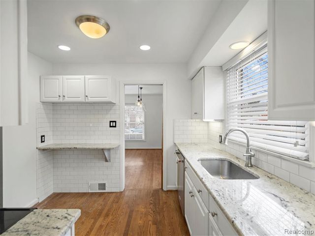 2090 Bradford Road, Birmingham, MI 48009