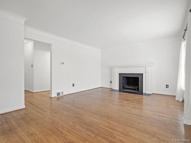 2090 Bradford Road, Birmingham, MI 48009