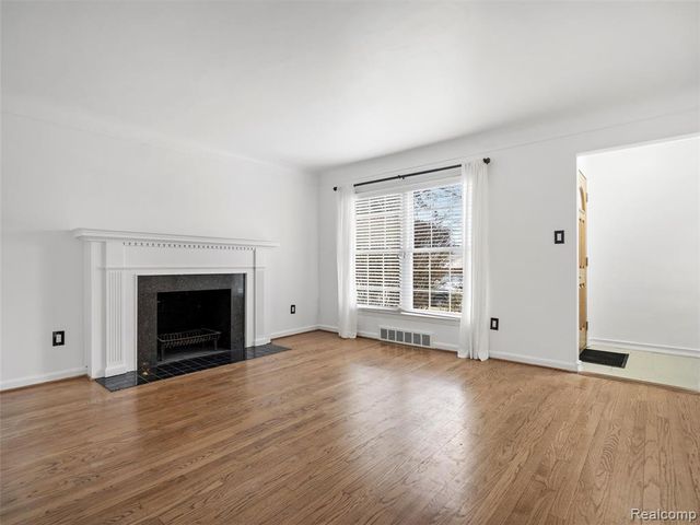 2090 Bradford Road, Birmingham, MI 48009