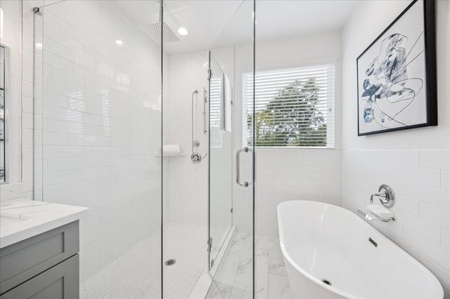 1834 W Tidwell Road, Houston, TX 77091