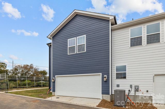 2926 Clyde Drive, Charlotte, NC 28208