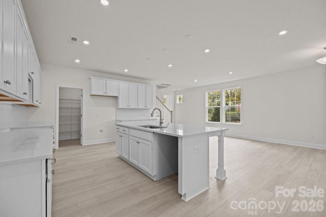 2926 Clyde Drive, Charlotte, NC 28208